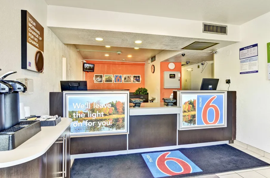 Motel 6 Pittsburgh PA - Crafton hotel detail image 2