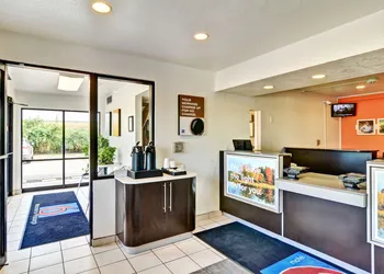 Motel 6 Pittsburgh PA - Crafton hotel thumbnail 4