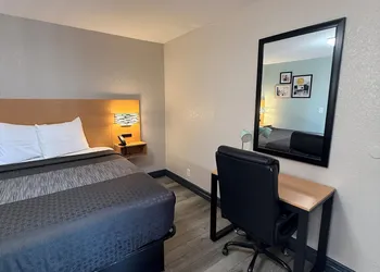 Americas Best Value Inn Ponca City hotel thumbnail 4