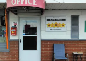 Davis Motel hotel thumbnail 3