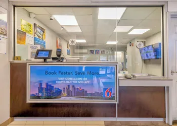 Motel 6 Villa Park, IL - Chicago West hotel thumbnail 3