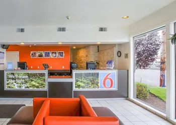 Motel 6 Coos Bay, OR hotel thumbnail 3