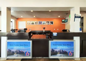 Motel 6 Baytown, TX - Baytown East hotel thumbnail 4