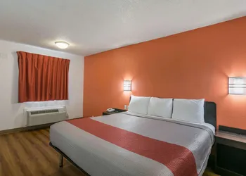 Motel 6 Dothan, AL hotel thumbnail 6