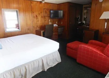 Budget Host hotel thumbnail 4