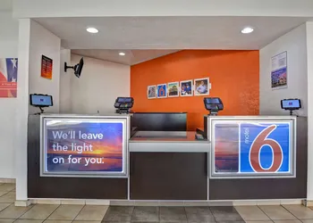 Motel 6 Destin, FL hotel thumbnail 2