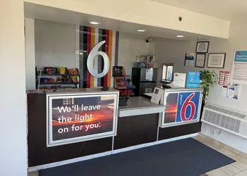 Motel 6 Gulfport, MS – Airport hotel thumbnail 2