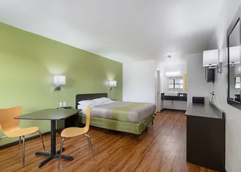 Motel 6 Chattanooga, TN hotel thumbnail 4