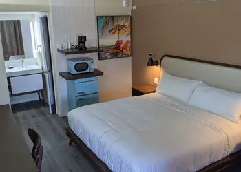 Golden Host Resort - Sarasota hotel thumbnail 4