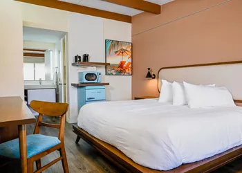 Golden Host Resort - Sarasota hotel thumbnail 7