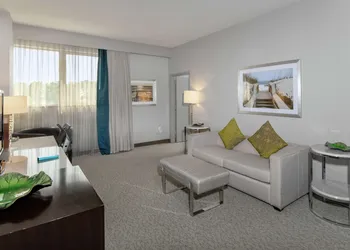 DoubleTree by Hilton Hotel Jacksonville Airport hotel thumbnail 7
