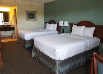 Baymont by Wyndham Sarasota hotel thumbnail 6