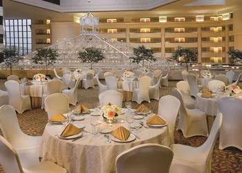 Embassy Suites by Hilton Washington DC Chevy Chase Pavilion hotel thumbnail 3