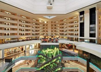 Embassy Suites by Hilton Washington DC Chevy Chase Pavilion hotel thumbnail 6