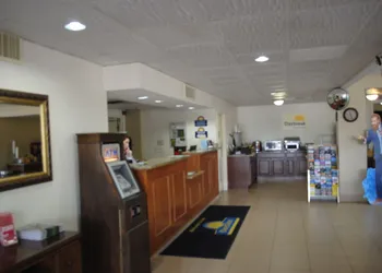 Days Inn by Wyndham Jacksonville Airport hotel thumbnail 4