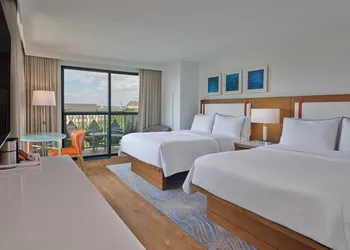Walt Disney World Swan hotel thumbnail 7