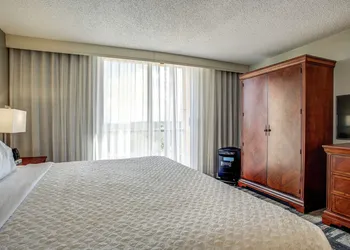 Embassy Suites by Hilton Orlando International Dr Conv Ctr hotel thumbnail 6
