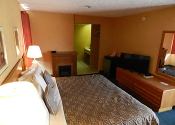 Kings Inn Near The Falls hotel thumbnail 5