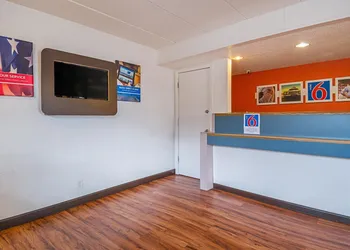 Motel 6 Knoxville, TN - North hotel thumbnail 3