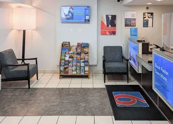 Motel 6 Nashua, NH - South hotel thumbnail 2