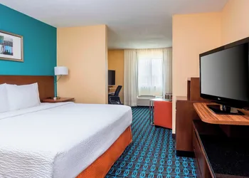 Fairfield Inn & Suites Victoria hotel thumbnail 6