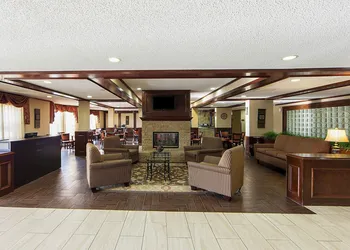 Quality Suites Addison - Dallas hotel thumbnail 2