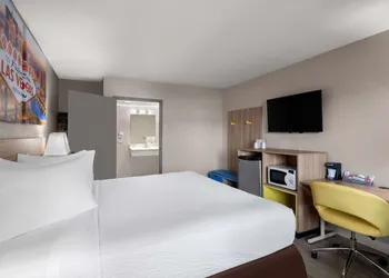 Days Inn by Wyndham Las Vegas Airport Near the Strip hotel thumbnail 7