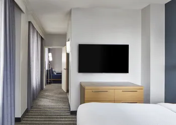 Courtyard By Marriott Nashville Downtown hotel thumbnail 5