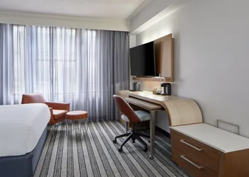 Courtyard By Marriott Nashville Downtown hotel thumbnail 7