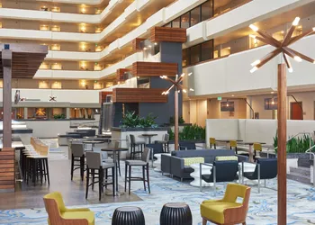 DoubleTree by Hilton Fresno Convention Center hotel thumbnail 7