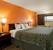 Travelodge by Wyndham Chicago - South Holland hotel detail image 3