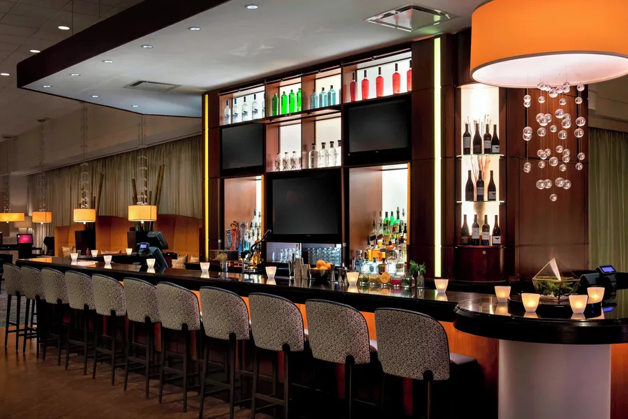 BWI Airport Marriott hotel detail image 2