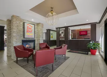 Red Roof Inn PLUS+ & Suites Knoxville West-Cedar Bluff hotel thumbnail 3