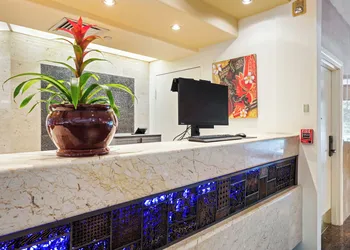 Luana Waikiki Hotel & Suites hotel thumbnail 5