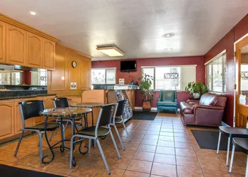 Rodeway Inn Fallbrook Downtown hotel thumbnail 5