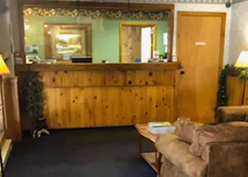 Adirondack Lodge Old Forge hotel thumbnail 3