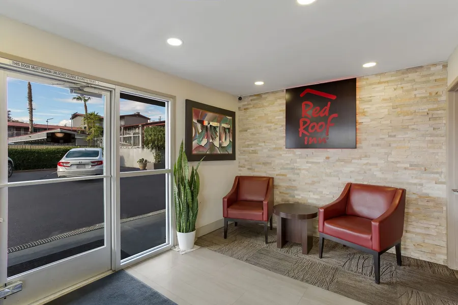 Red Roof Inn Redding hotel detail image 2