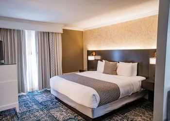 The Burgundy Hotel, Tapestry Collection by Hilton hotel thumbnail 8