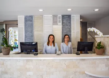 Beachside Inn hotel thumbnail 3