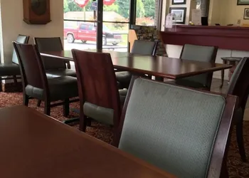 Econo Lodge Middlesboro hotel thumbnail 7