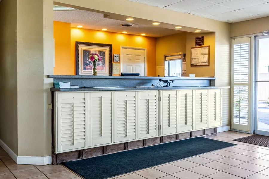 Econo Lodge Knoxville West - Turkey Creek hotel detail image 6