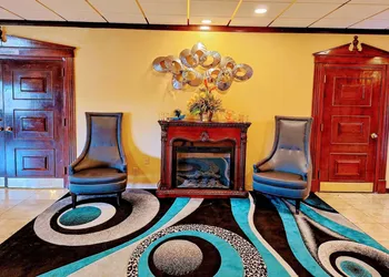 Travelodge by Wyndham Indianapolis Speedway hotel thumbnail 4