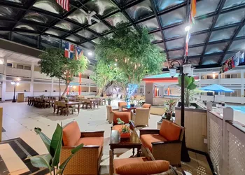 Travelodge by Wyndham Indianapolis Speedway hotel thumbnail 5