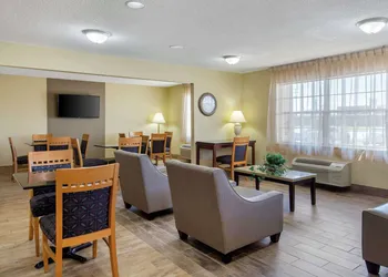 Quality Inn Williamston hotel thumbnail 5