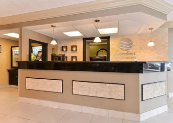 Comfort Inn & Suites Alexandria West hotel thumbnail 2