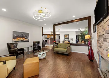Suburban Studios Kansas City Airport North hotel thumbnail 5