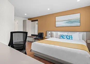 Days Inn by Wyndham Riviere-Du-Loup hotel thumbnail 8