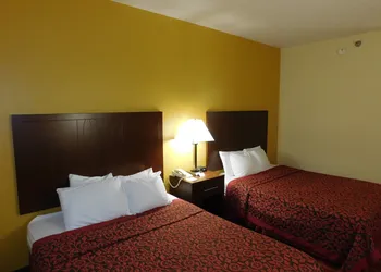 Days Inn by Wyndham Walcott Davenport hotel thumbnail 3