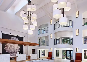 Embassy Suites by Hilton Palm Desert hotel thumbnail 2