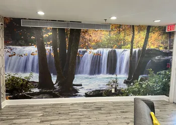 Clarion Pointe - Greensboro Coliseum Area hotel thumbnail 3